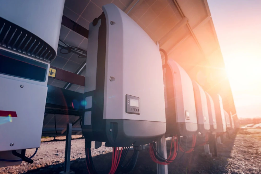 Hybrid inverters