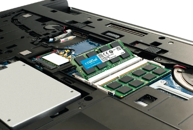 crucial notebook ram inserted into the laptop
